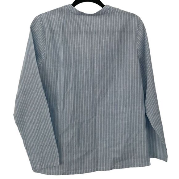 Light Blue and White Pinstripe Blouse M-L NWOT - Picture 3 of 3